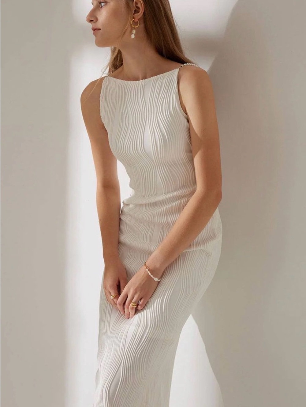 Commense Ivory Textured Wave Midi Dress